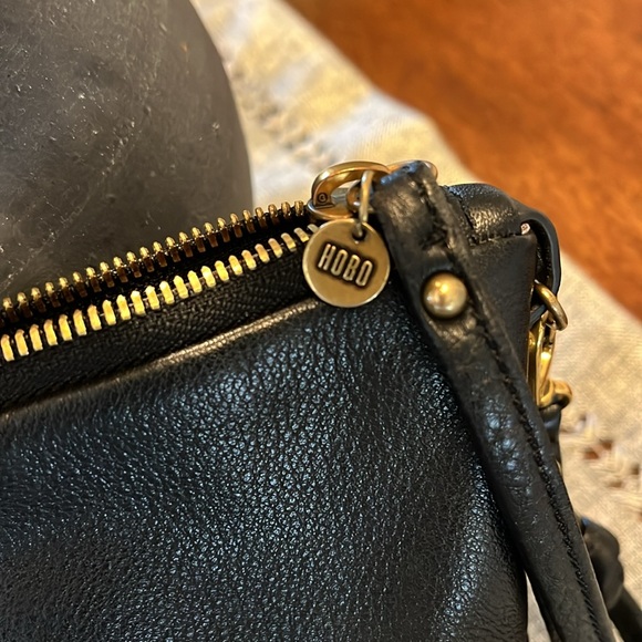 HOBO Black Leather Crossbody Bag - Picture 4 of 4